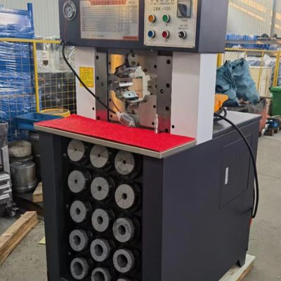 डिवाइस के लिए CBK-120 3 इंच हाइड्रोलिक नली क्रिम्पिंग मशीन 6 परत नली