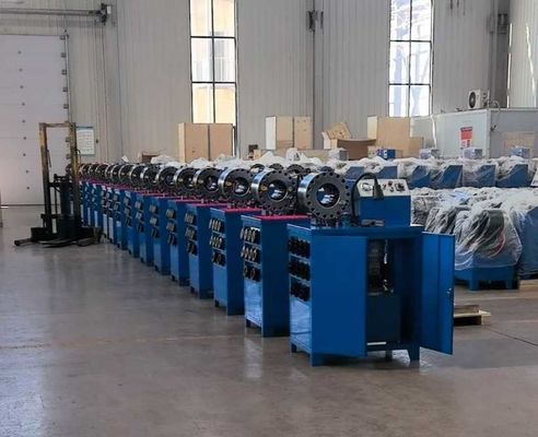 2 इंच ऊंची मॉडल 10 डाय रबर नली क्रिमिंग मशीन 600T क्रिमिंग बल के साथ