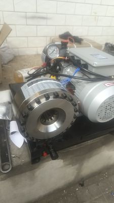220 वी 3 हॉर्स पावर हाइड्रोलिक नली क्रिमपिंग मशीन 2.2KW मोटर और 1 साल की वारंटी के साथ