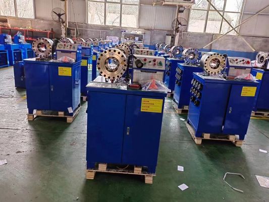 अच्छी कीमत 200 पीसी/घंटा रबर नली क्रिमिंग मशीन 860*640*1300 मिमी 600T क्रिमिंग बल के साथ ऑनलाइन