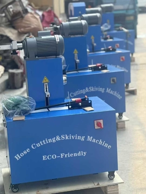 अच्छी कीमत इलेक्ट्रिक 2 इंच होज़ कटिंग और स्किविंग मशीन 220V 380V ऑनलाइन