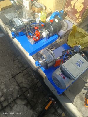 अच्छी कीमत नई डिज़ाइन इलेक्ट्रिक पावर 2.2KW 220V 7 डाई हाइड्रोलिक होज़ क्रिम्पिंग मशीन 6-25mm होज़ के लिए ऑनलाइन