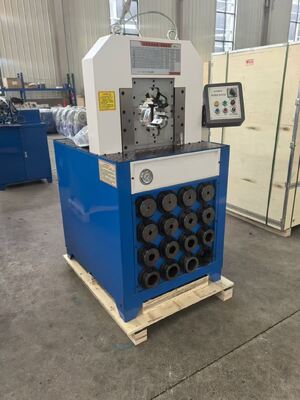 अच्छी कीमत 110V/220V/380V/415V वोल्टेज और नीले/सफेद या कस्टम रंग में 1 वर्ष की वारंटी के साथ 3 इंच हाइड्रोलिक नली क्रिमपिंग मशीन ऑनलाइन