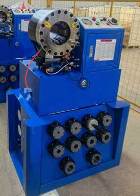 अच्छी कीमत 2 इंच हाइड्रोलिक नली क्रिमपिंग मशीन तेजी से परिवर्तन मोल्ड उपकरण के साथ और बहुमुखी क्रिमिंग के लिए 10 मर जाता है ऑनलाइन