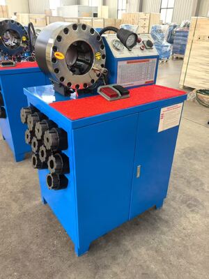 अच्छी कीमत इलेक्ट्रिक 600T क्रिम्पिंग फोर्स रबर होज़ क्रिम्पिंग मशीन 6-51mm रेंज और हाइड्रोलिक होज़ क्रिम्पर के लिए 10 इंटरचेंजेबल डाइज़ के साथ ऑनलाइन