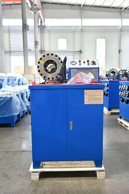 अच्छी कीमत 2 इंच 600T रबर होज़ क्रिम्पिंग मशीन 6-51mm रेंज और 10 इंटरचेंजेबल डाई के साथ ऑनलाइन