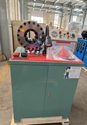 अच्छी कीमत 2 इंच 3kw मोटर 600T रबर नली क्रिम्पिंग मशीन उच्च मॉडल हरा रंग 220V/240V/380V/415V वोल्टेज बटन नियंत्रण सिस्टम 6-51 मिमी रेंज और 10 विनिमेय डाई के साथ ऑनलाइन